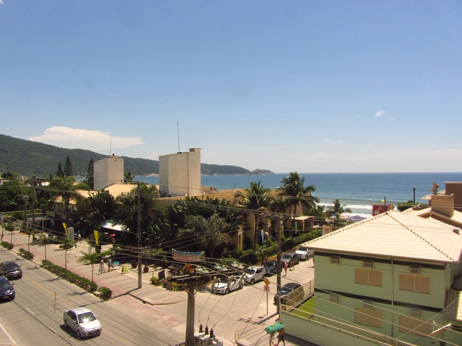 Vista da sacada do apartamento ao norte.