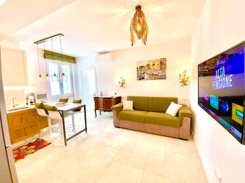 Central Bardolino Apartment Gold