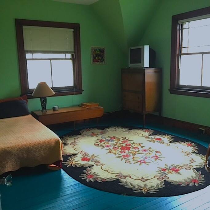 Guest room - The Green Room