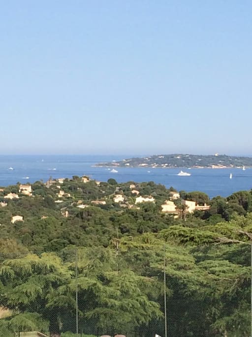 Vue imprenable sur le golf de Saint-Tropez