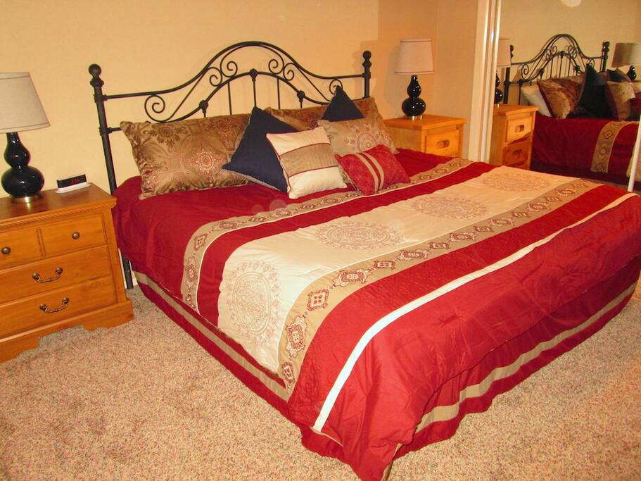 2nd bedroom with King bed.