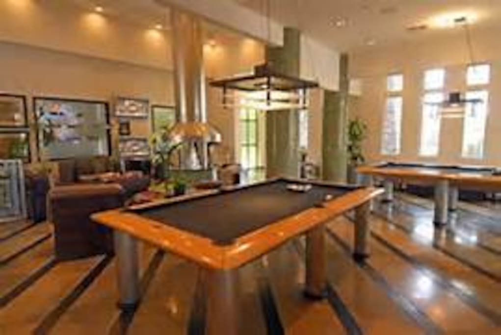 State of the art clubhouse with separate meeting room, business center and concierge.
