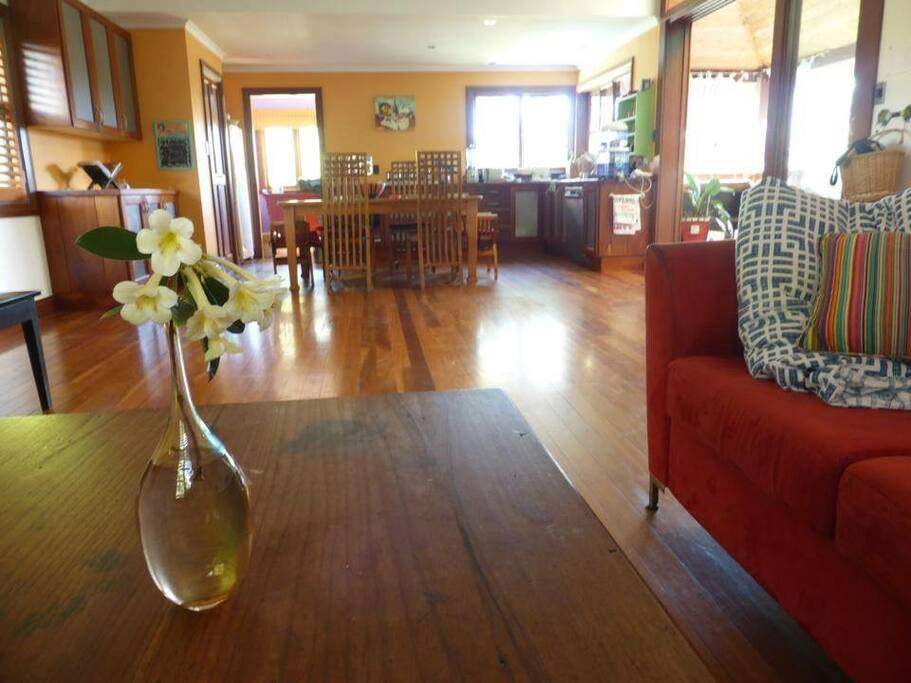 Looking towards kitchen