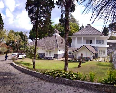 Stay @ Roten kaliurang villa