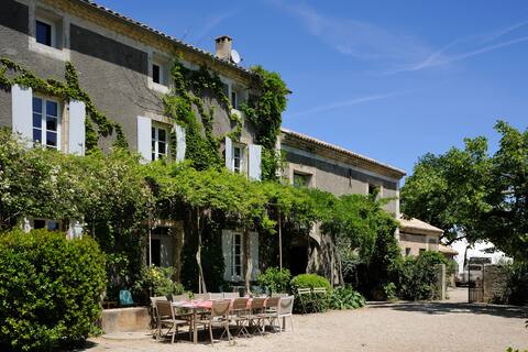 Vineyard bastide L'ODYLEE 9 bedrooms 20 people