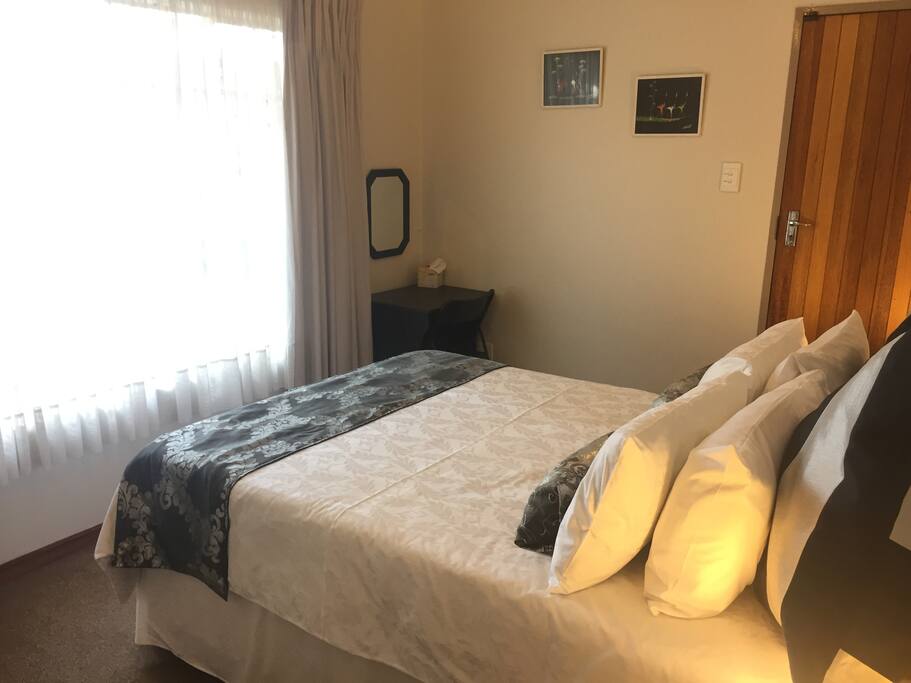 Silver Room