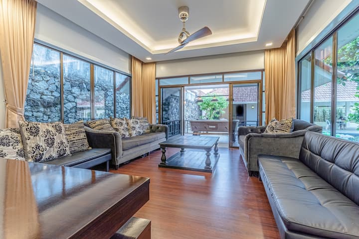 მისაღები ოთახი 3