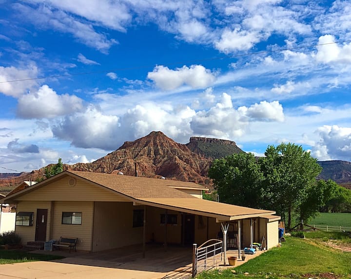 The Adventure Pad (Full Kitchen) Zion Apartments for Rent in Virgin