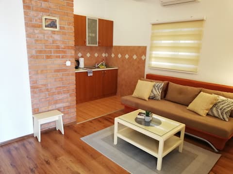 Top performing Airbnb: Apartment Matea Neum, Great view & Garden in Općina Slivno