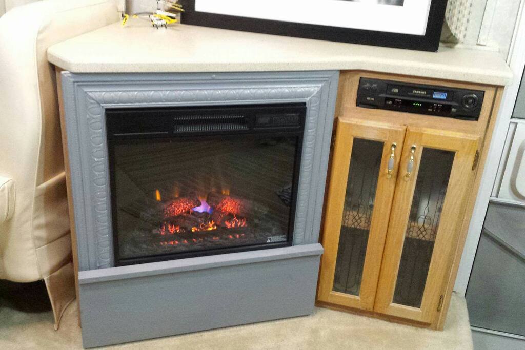Rv has great heat and furnace but also a cozy little fire place.