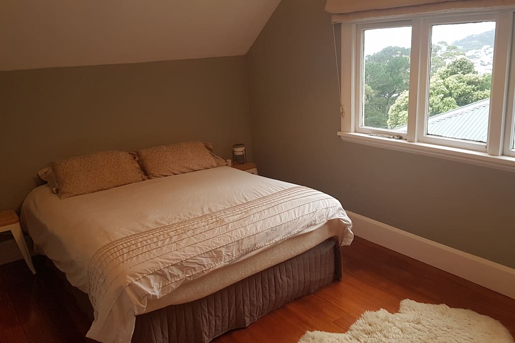 Guest bedroom