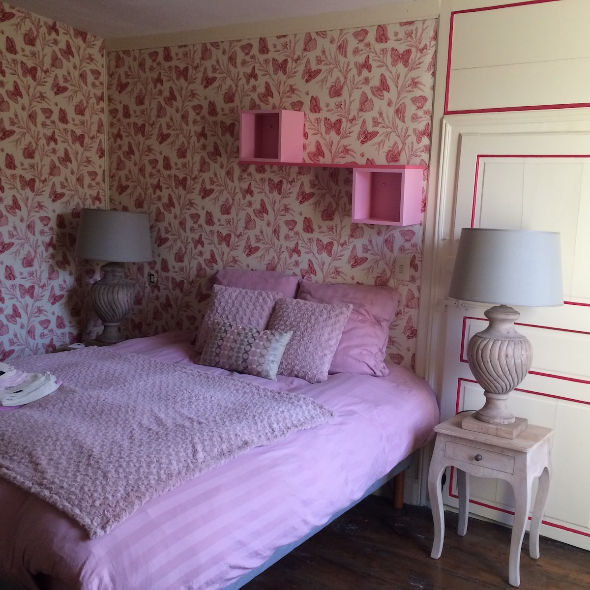 СТАЯ CHATEAUBRIAND, ИЗГЛЕД КЪМ ПАРКА, ПАРКЕТ от НАЧАЛОТО на 18 - ти век