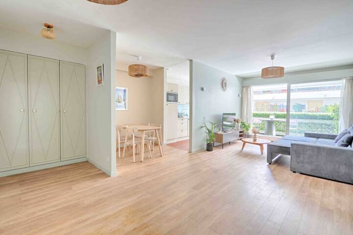 Best Location In Paris managed Airbnb listing 3