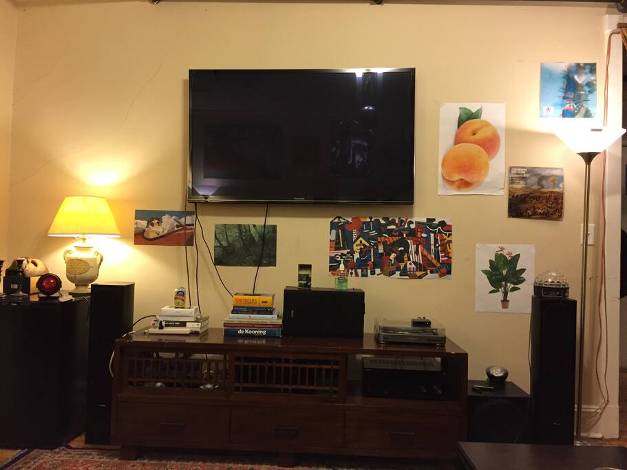 60" Full HD TV