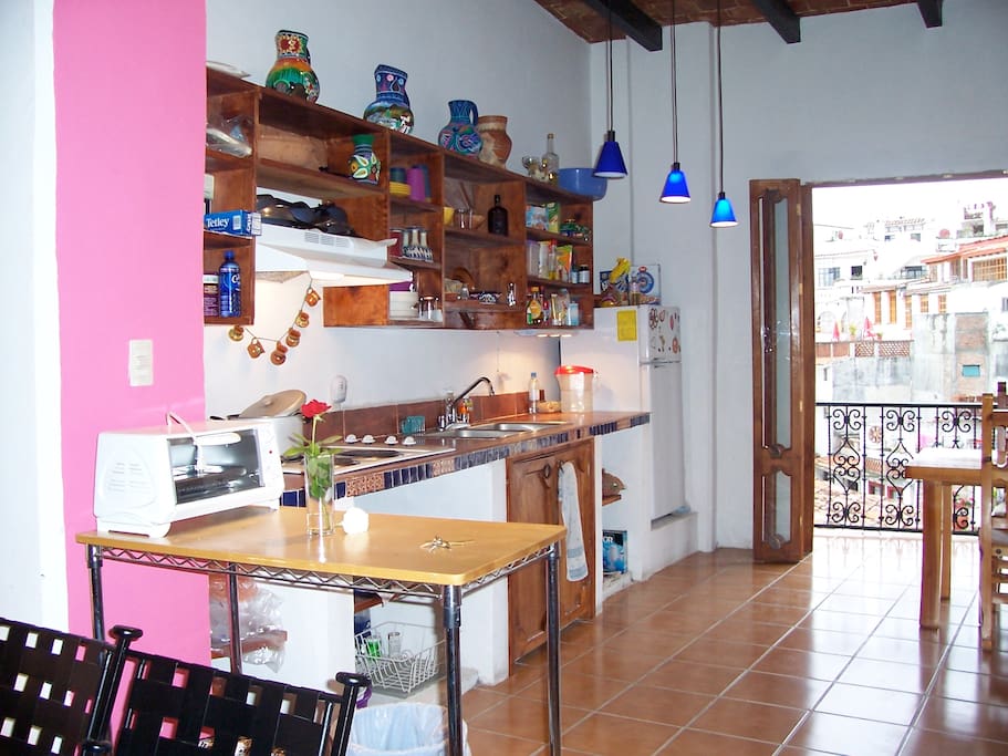 Kitchen to balcony.