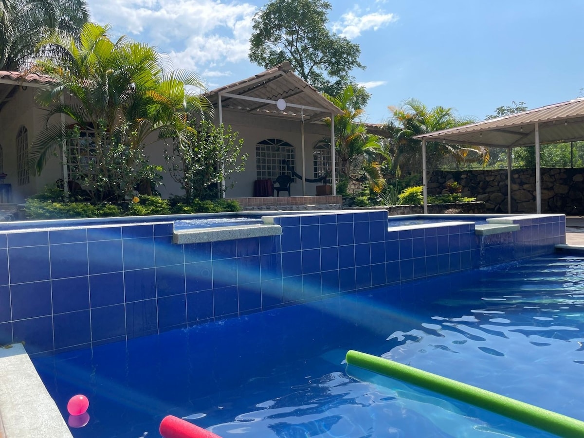 Neiva Vacation Rentals from $31: Search Short-Term Rentals