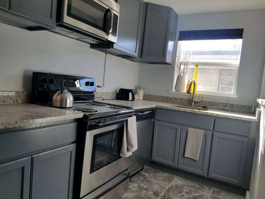 Granite & Stainless Steel