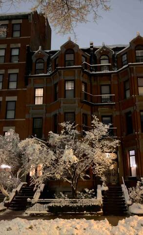 Art Penthouse / Roofdeck in the Heart of Boston gallery image 2