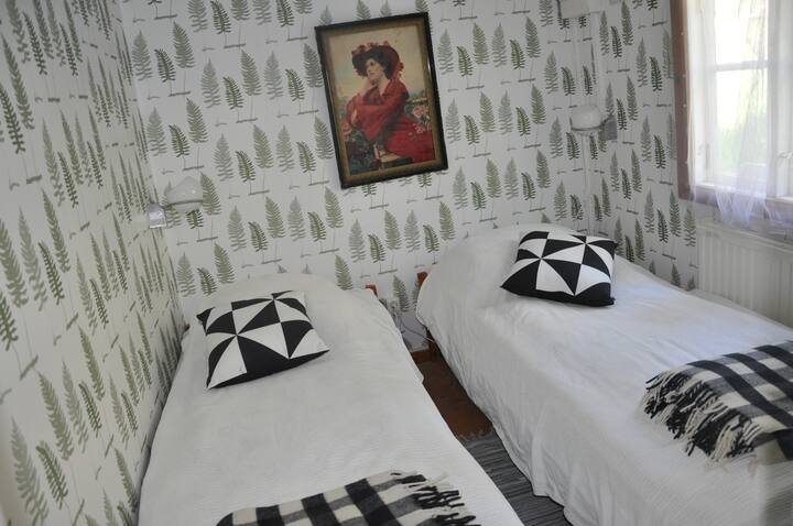  Малка спалня за двама