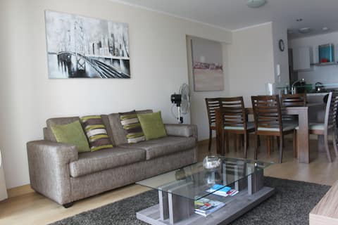 Top Airbnb: Miraflores NEST Prime Location Pool Gym A/C WIFI en Lima