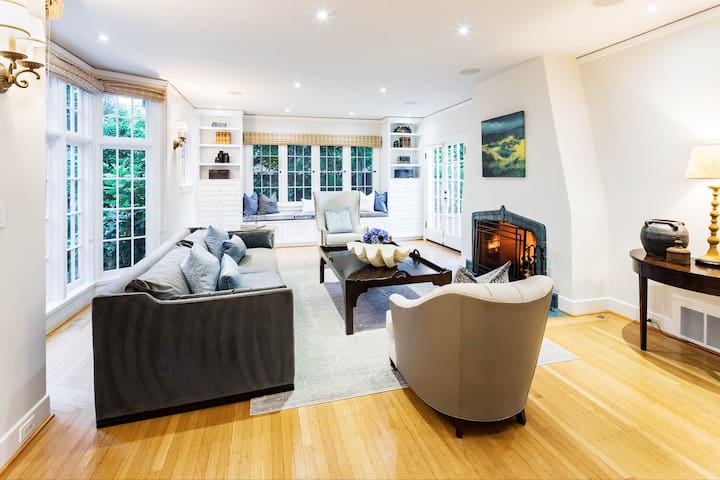 EXQUISITE PALO ALTO HOME | LOVELY ENGLISH GARDENS gallery image 3