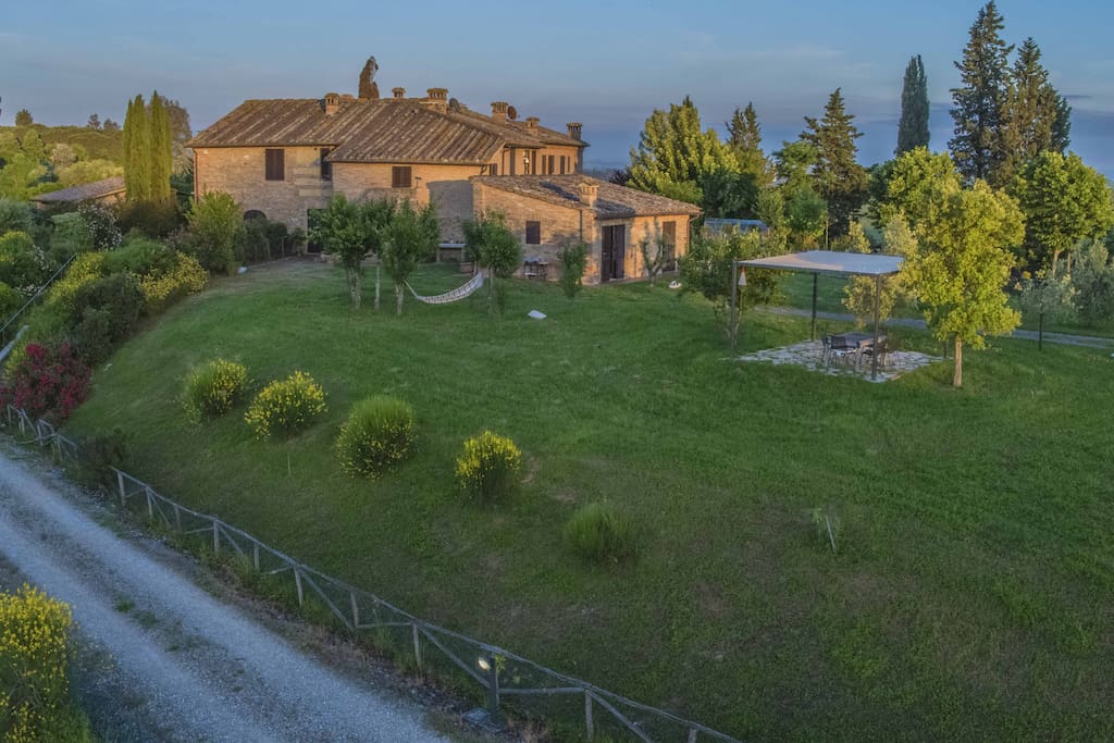 Podere Beci - 2 Apartments and a Guesthouse Property