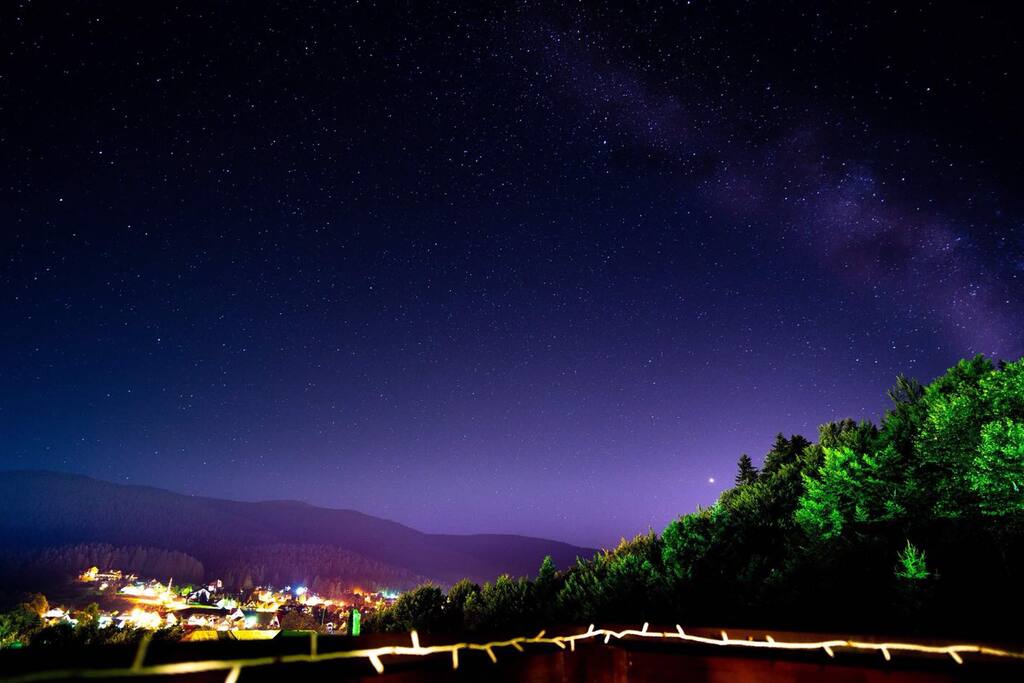 Wonderful shot of the starry sky by one of our beloved guests | ©️Teemu Laitinen (Photography) ✨