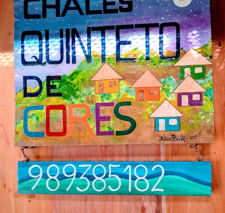 Placa e contato (cel/zap) dois chalés