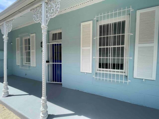 Modern, secure home in Obs gallery image 3