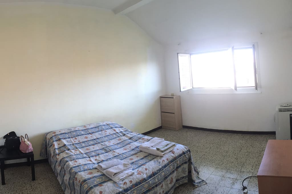 Camera da letto spaziosa