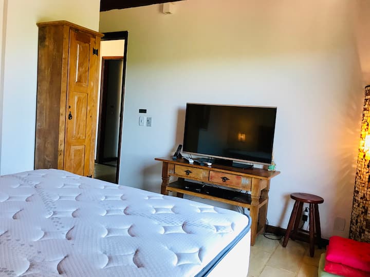 Საერთო საცხოვრებელი ტელევიზორით