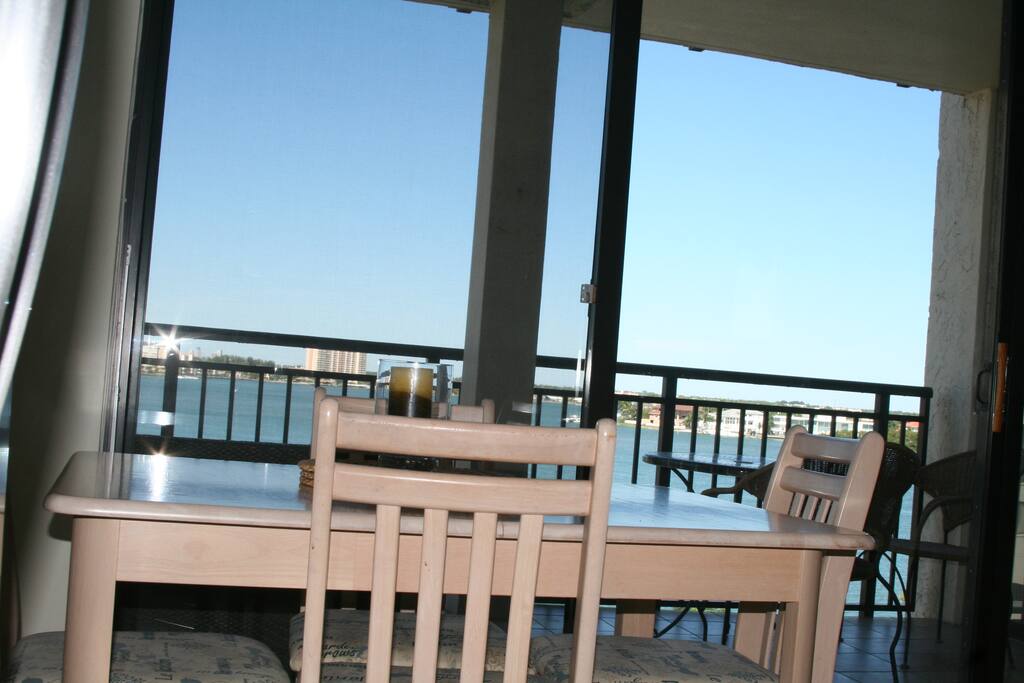 breakfast nook view