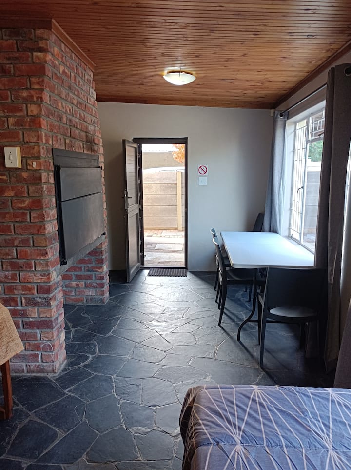 Mimosa Inn - Worcester