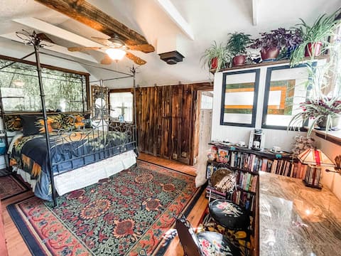 Behr Art #1 - Cozy Cabin with a Hot Tub