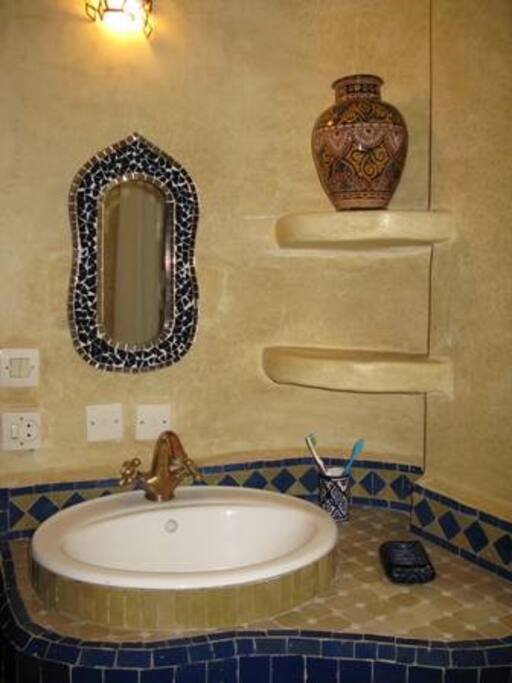 Ensuite