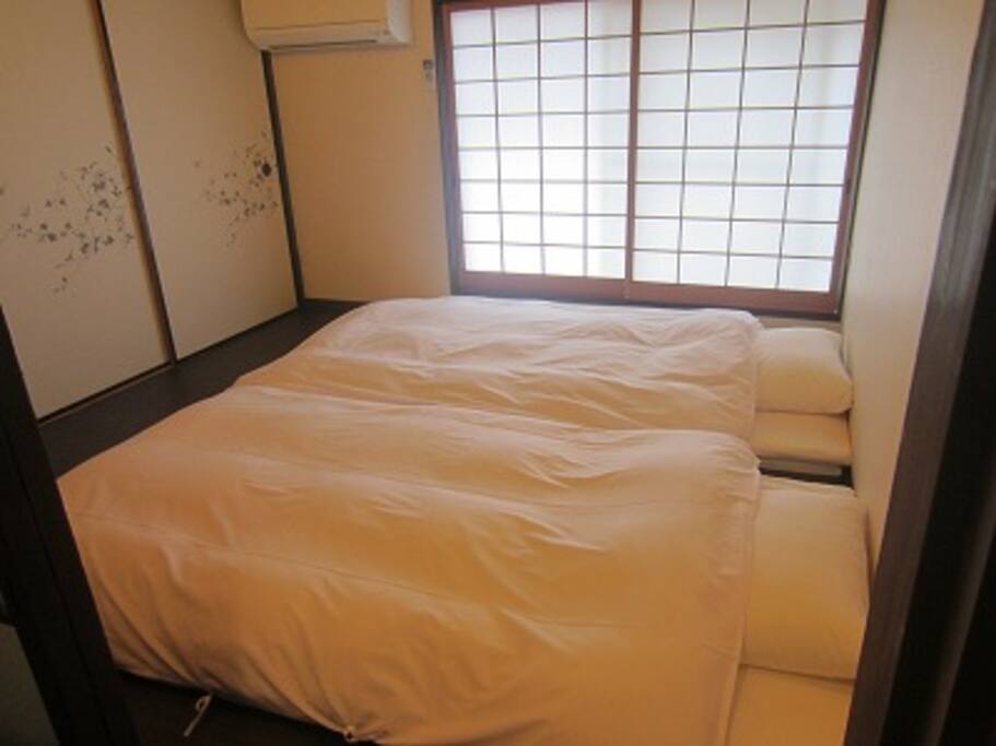 Bed room 1