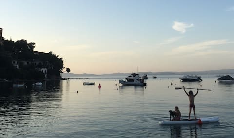 Beach villa great view,  chill space, dogs welcome