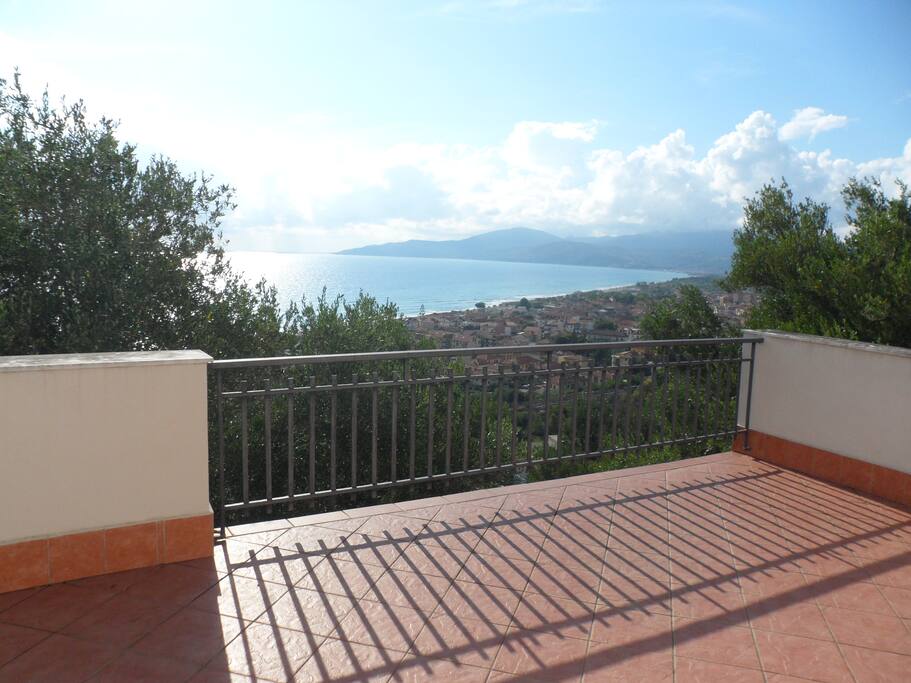 Vista mare da terrazza
