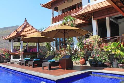 Villa Bukit Malas 4, 4 Bedroom villa and pool