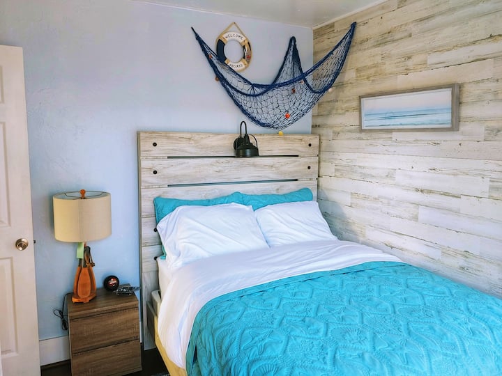 What would an ocean vacation be like without a Wharf Room! Room also has a work station, Smart Alarm, and all the other comforts. Room is located downstairs.