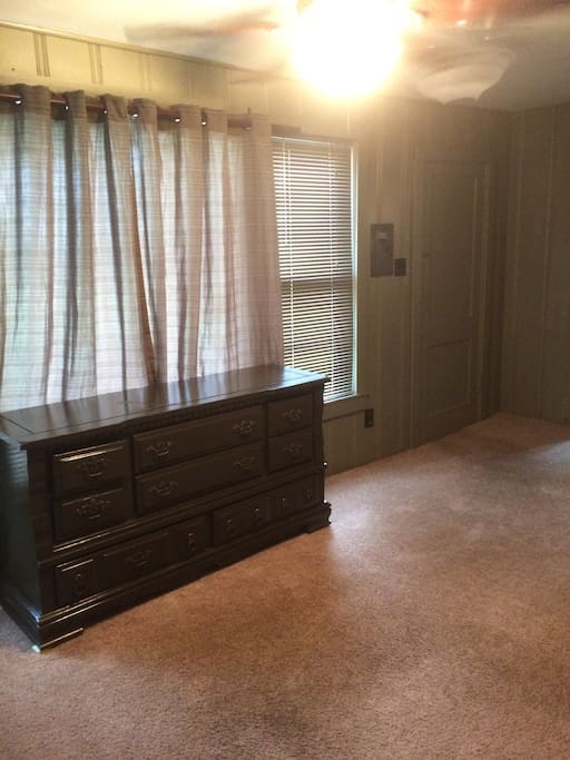 New paint, carpets professionally cleaned