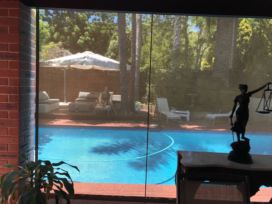 Pool with electric screens