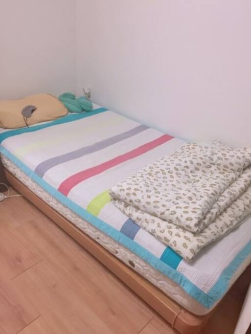 Bedroom (exclusive use, Single bed)