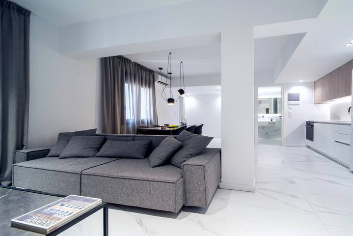 Heritage 404/Luxury Two Bedroom gallery image 4