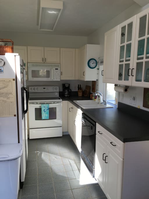 Fully equipped kitchen
