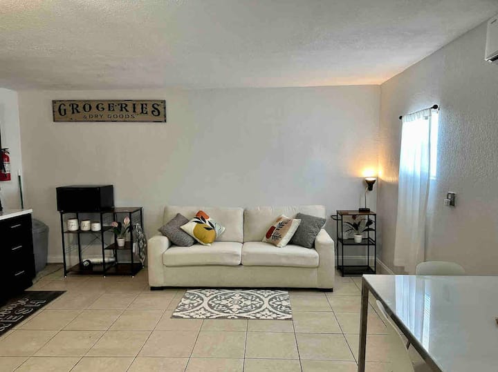Beautiful Cozy Apartment. - Florida City, FL