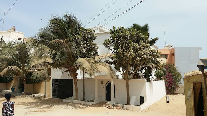 Private room with 1 bedrooms in Dakar - Feeling at home in the heart of Dakar (1)