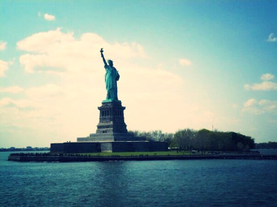 New York City located in less than an hour away