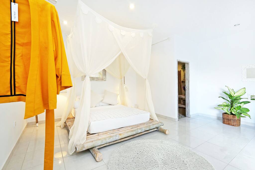 Half Moon Room