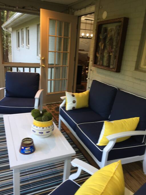 Screened in porch